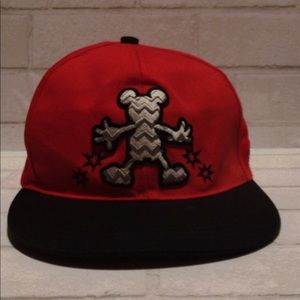 Disney men embroidery Micky Mouse cap.